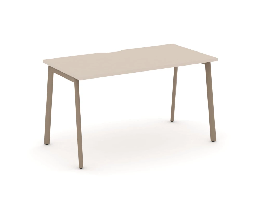 Стол рабочий с вырезом на плоскоовальной трубе 138x73x75 Estetica